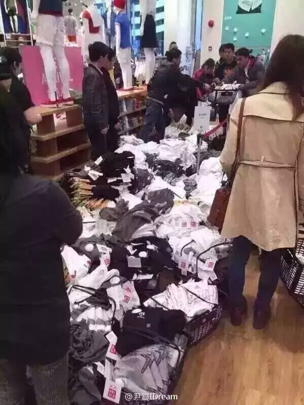 今天优衣库生意好吗,今天优衣库的打折衣服