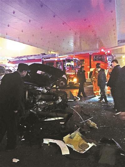 网络主播实名制？《压寨快直播》包房式围观