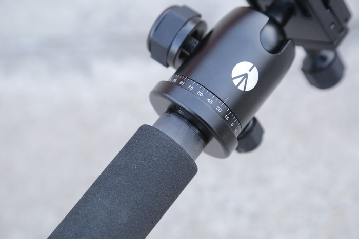 曼富图铝合金三脚架推荐,曼富图element三脚架使用方法