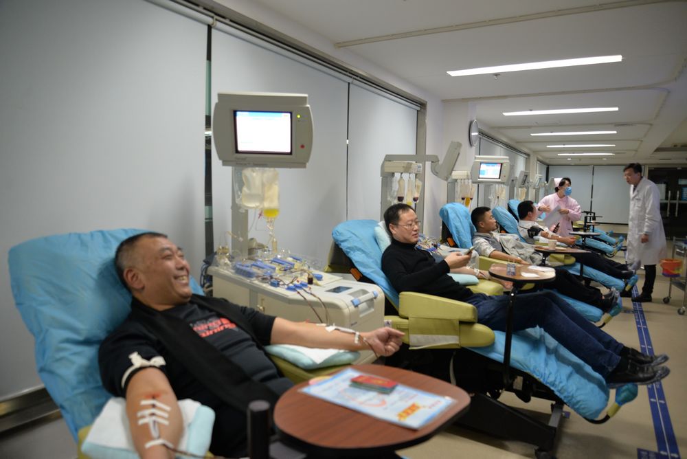 温暖人心瞬间,2020那些感动的瞬间