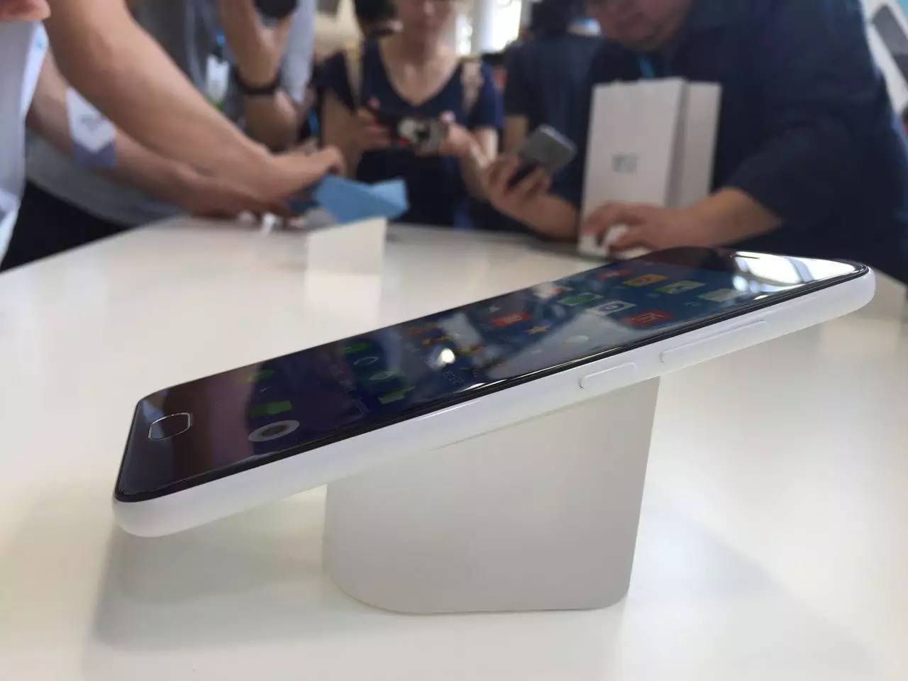 魅蓝3价格发布会,魅蓝3测评