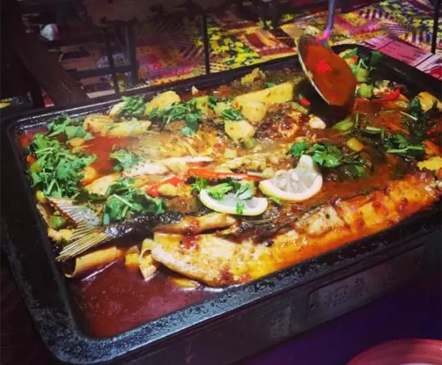 重庆必吃的100家烤鱼店,重庆本地人爱吃的10家火锅店