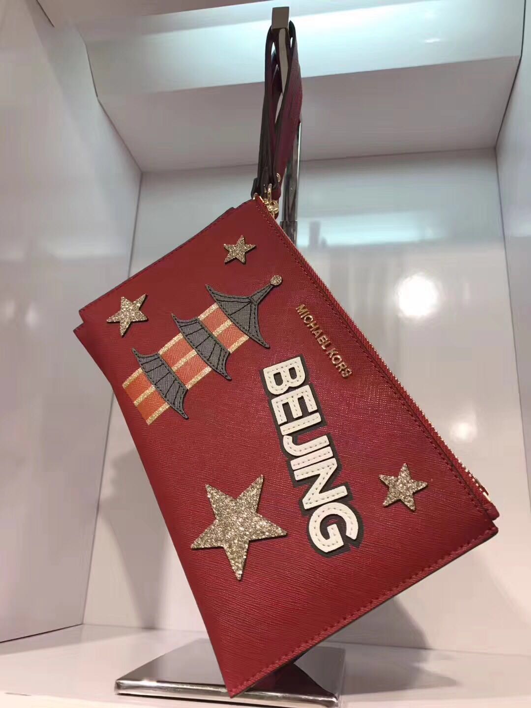 mk包推荐款式,给女孩子买的包包价格1200左右