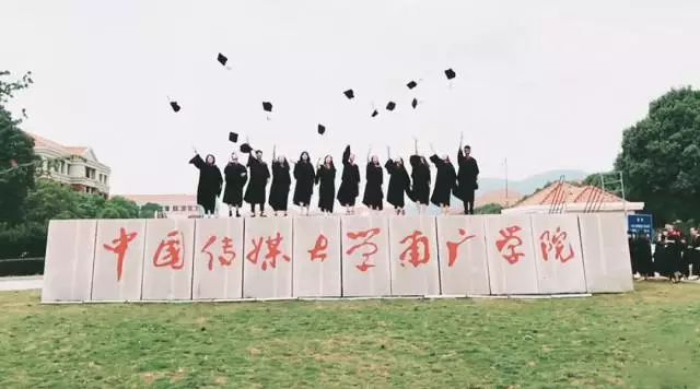 神一样的学校高考和中考都很惊艳,神一样的学校