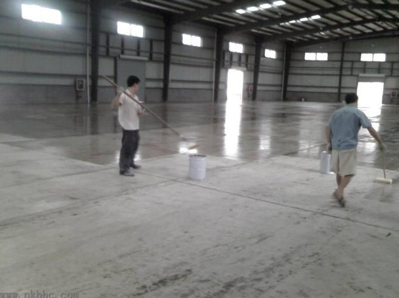 冬季大面积混凝土地坪如何养护,冬季混凝土地坪养护措施有哪些