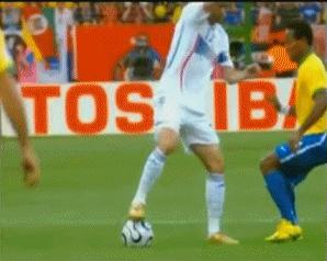 15个超级实用的盘带训练,让自己有个良好的盘带技巧