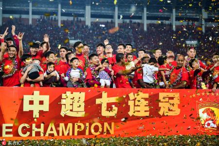 2019年足坛事件大盘点,盘点2017国际足坛经典瞬间