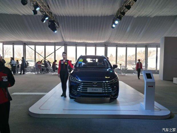 路不凡行非凡你见没见过这样的气场？