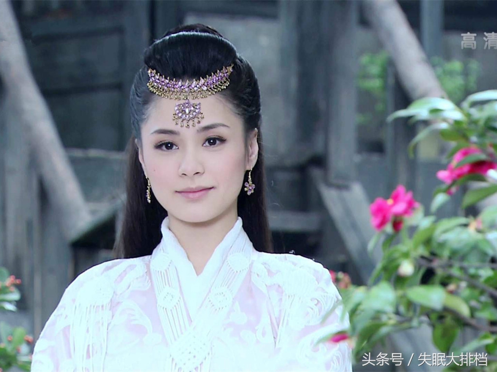 比起新婚的苍井空，我们更应当祝福阿娇