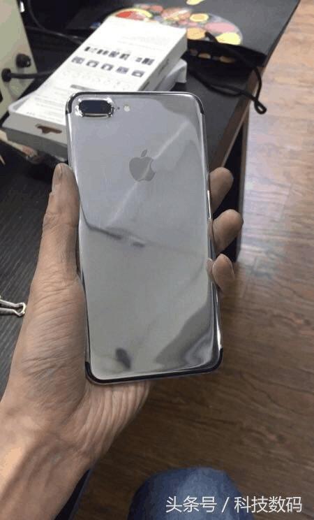 硫酸手不用怕,网友神打磨给你亮银苹果新机