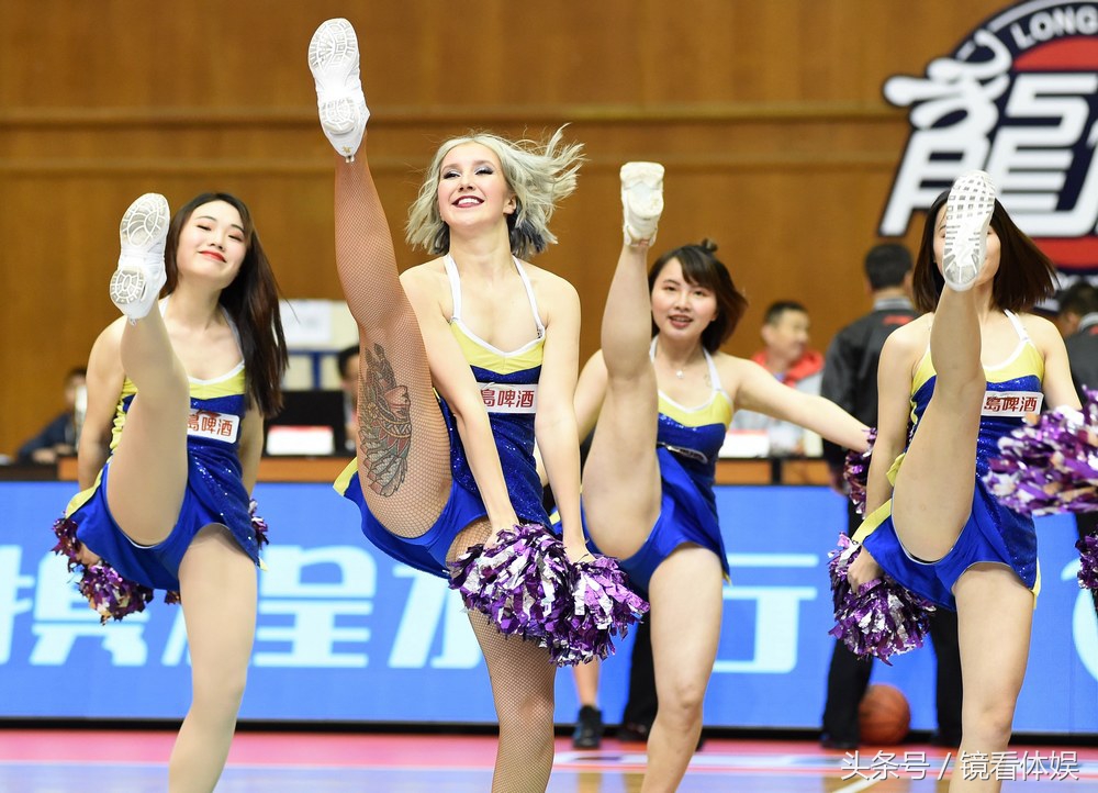 2017镜看体娱与佛山体育的50瞬间｜与巴萨球员偶遇与草根球星并肩