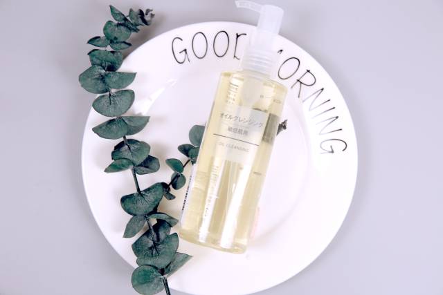 你还用过什么卸妆产品呢,好用不刺激的卸妆产品