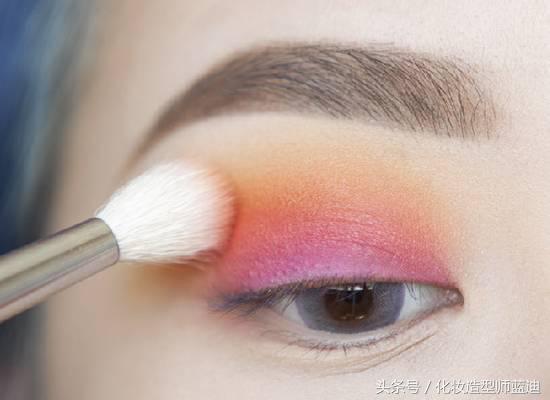 日系眼妆的正确使用方法,眼妆教程眼妆怎么画显大又干净