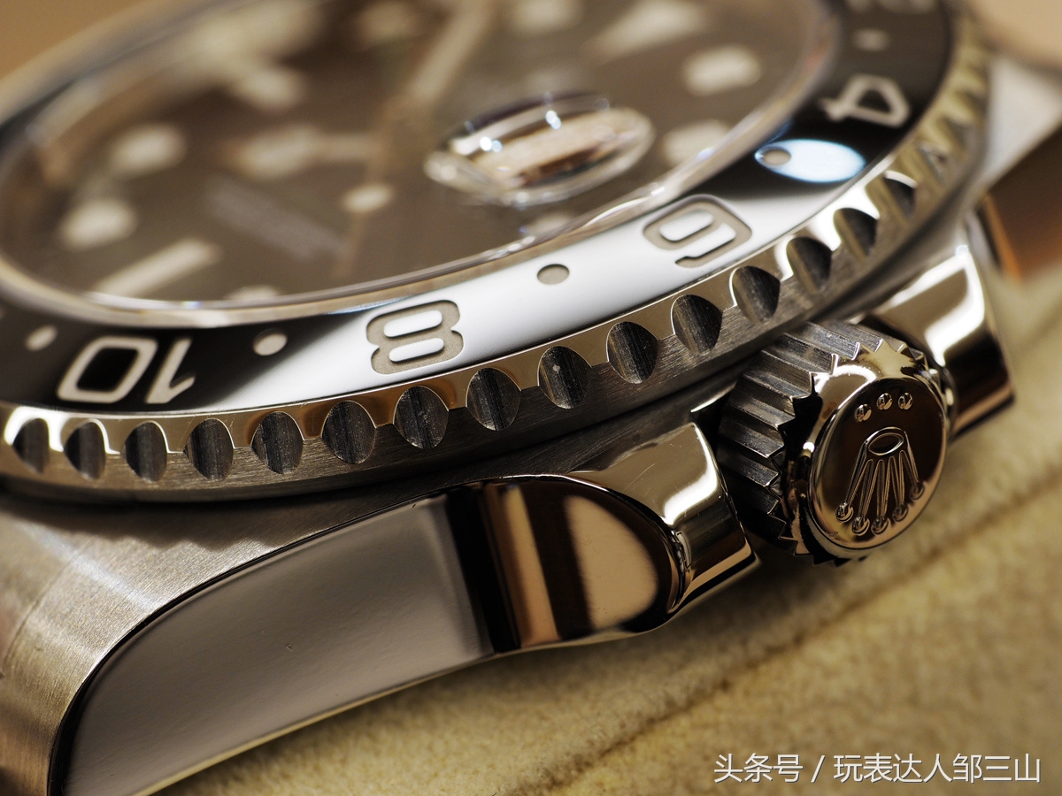 手表的面划痕修复最佳方法,手表表壳有划痕怎么办