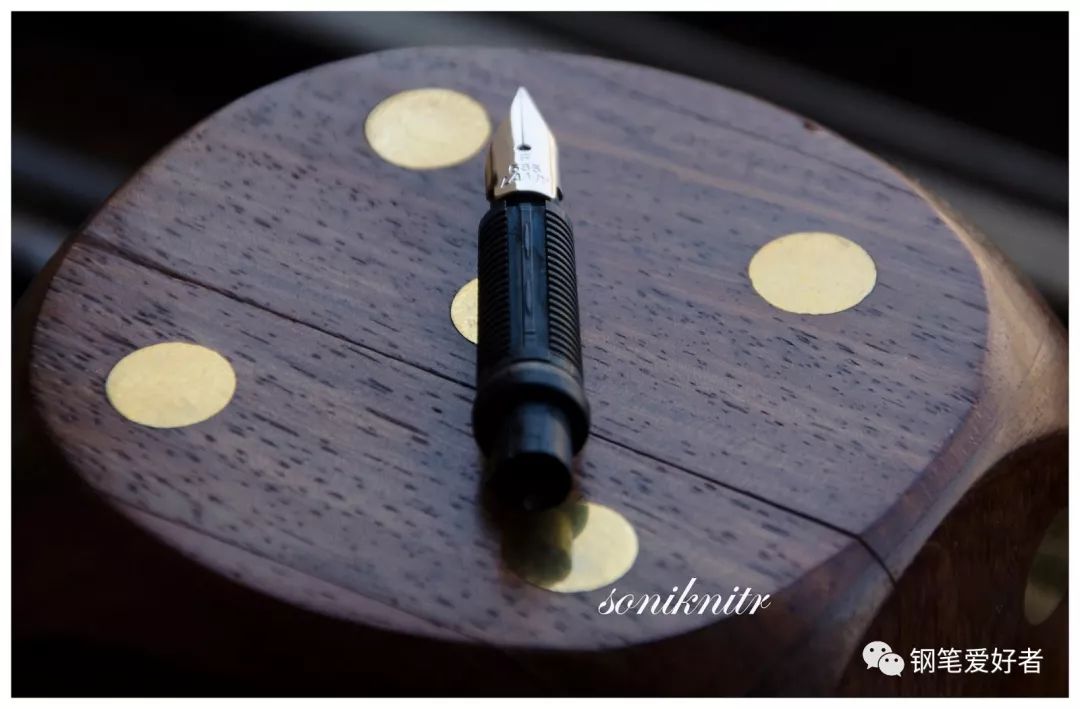 德国凌美lamy2000怎么加墨水,lamy凌美钢笔2000介绍