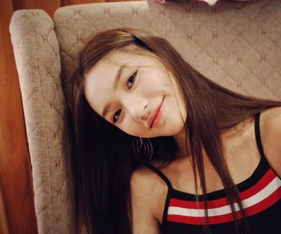 敢晒自己素颜的女孩,敢晒素颜照的女人内心强大吗