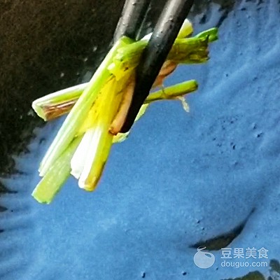 土锅煲仔饭教学,土锅煲仔饭的做法大全