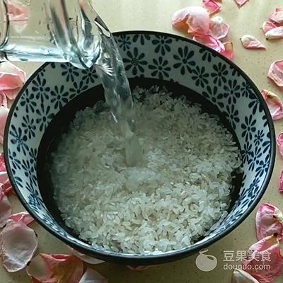 土锅煲仔饭教学,土锅煲仔饭的做法大全