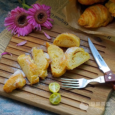 意大利羊角起酥面包,丹麦起酥牛角面包的做法