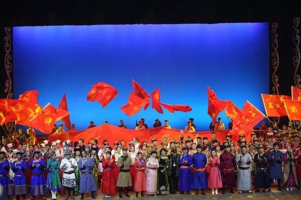 内蒙古日报头条重要内容是什么,内蒙古最新日报消息