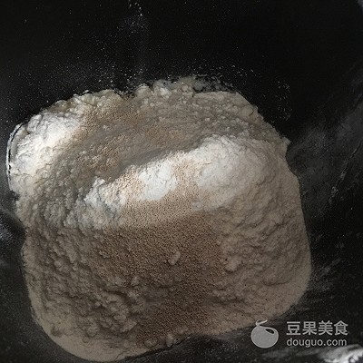 意大利羊角起酥面包,丹麦起酥牛角面包的做法