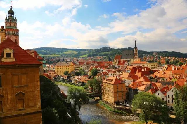 恋与制作人想和你在一起,恋与制作人在你身边值不值