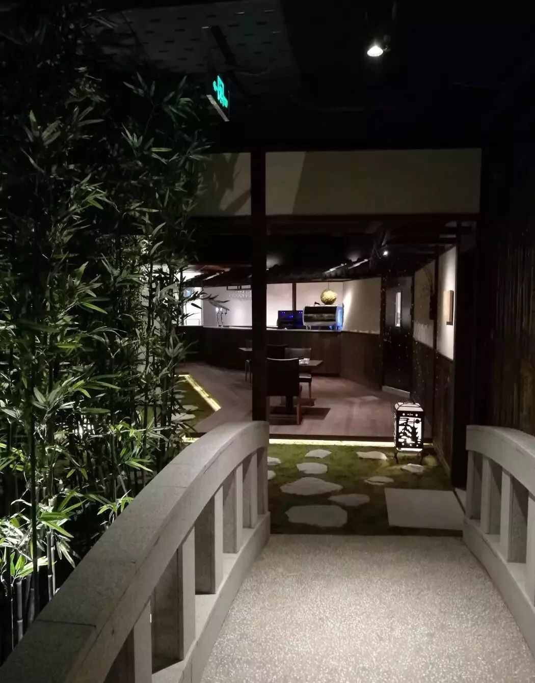 你就像那冬天里的一把火，浓浓汤底温暖了我～冬日暖锅合集来了！