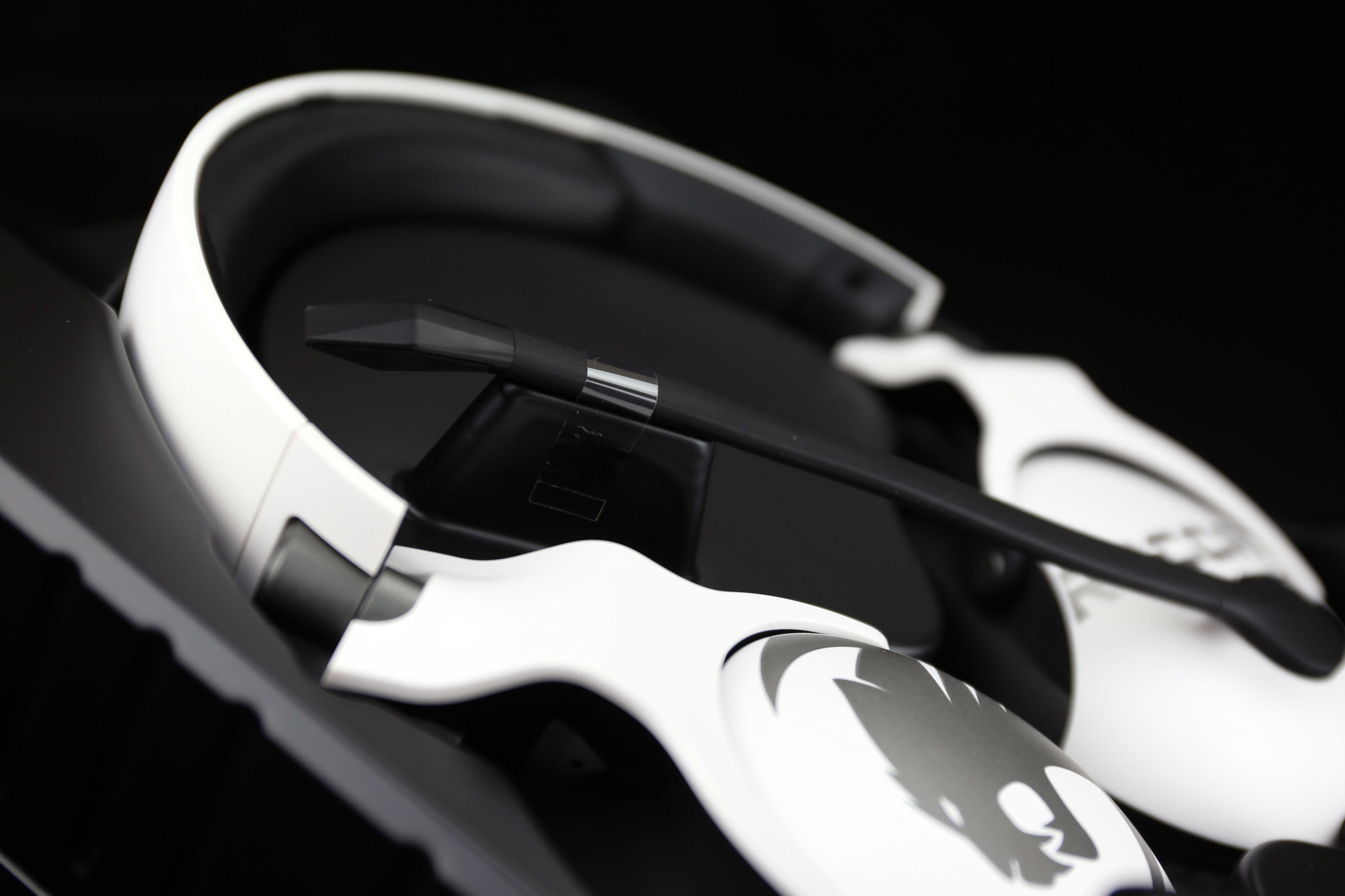 德国人出了一款吃鸡耳机，还有小金标认证！不得不服