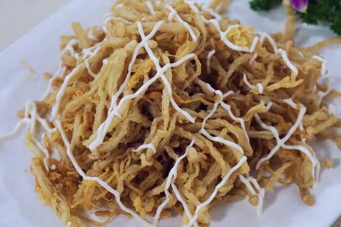 用一碗粥温暖一座城,用一锅温暖的粥来暖昨天的冷