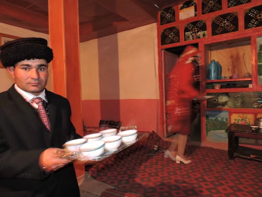 探秘帕米尔高原塔吉克族,帕米尔高原上的塔吉克族族人