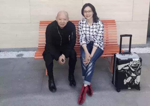 火炸天的羽绒服,rimowa新系列