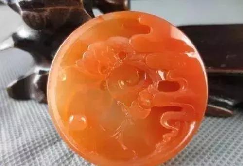 金丝玉到底有没有价值啊,金丝玉这几年为什么那么便宜