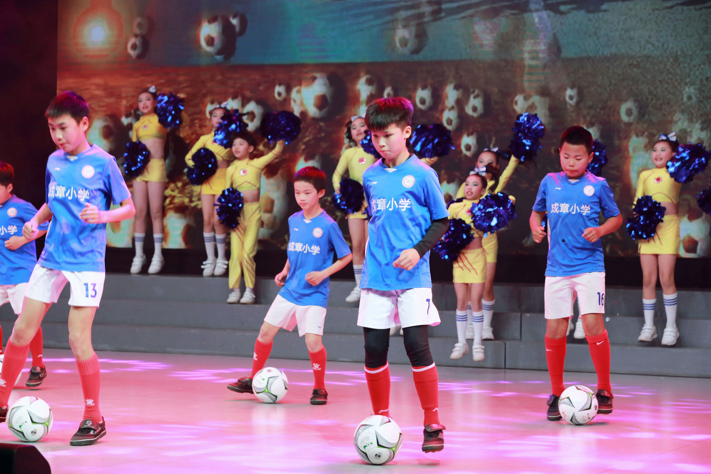 幼儿足球秀,足球童年