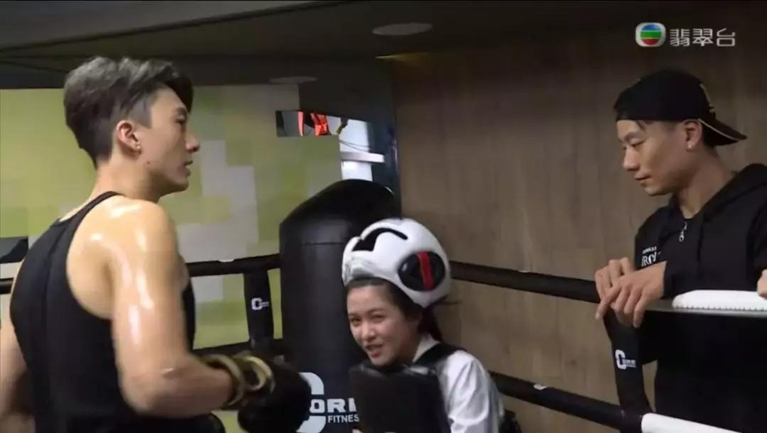 他在《溏心风暴3》中是万人宠的太子爷却曾被连打13耳光颚骨移位