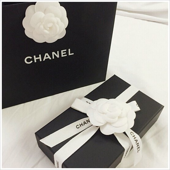 富家千金到自家商场消费,富家千金到商场买东西