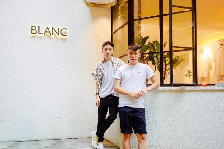 普通tshirt怎样穿更时尚,t-shirt怎么样才能潮流