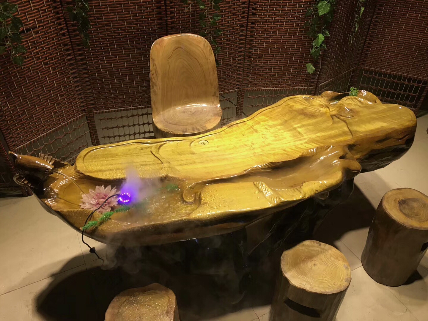 瀹剁敤閲戜笣妤犳湪鏍归洉鑼跺彴,閲戜笣妤犳湪鏍归洉鑼跺彴鍥惧強浠锋牸