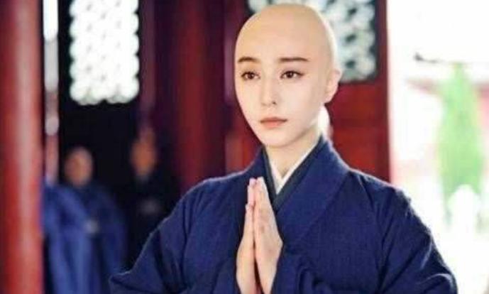 女星范冰冰素颜,范冰冰林志玲的光头照