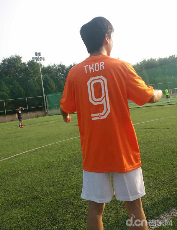 瓒崇悆灏忓皢缁忓吀鍚嶅彞,瓒崇悆灏忓皢鍔卞織璇楀彞