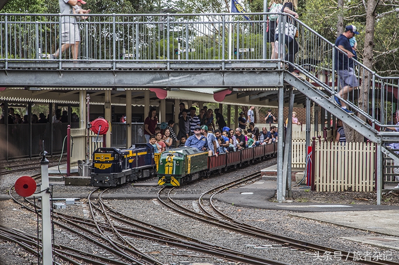 铁轨小火车亲子乐园,钻石铁轨迷你世界