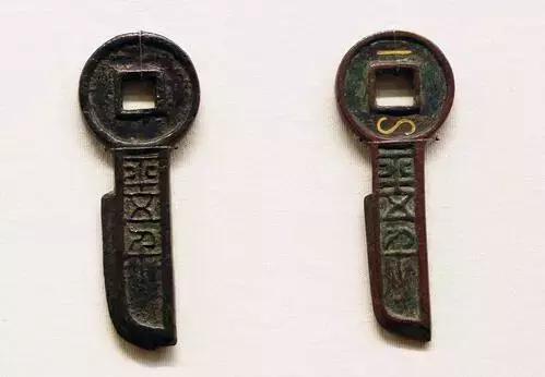 没有靠山且自幼丧父的王莽,为什么最后兵不血刃就成功代汉称帝