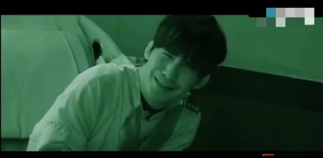 何炅和潘粤明最新视频,何炅明星大侦探变态表情