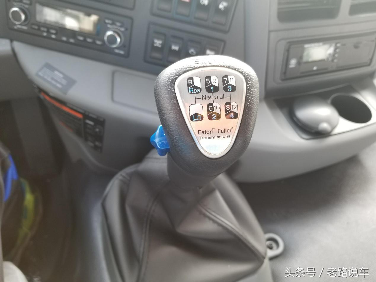 解放新大威后8轮领航版动力多大,新大威是哪个系列的车