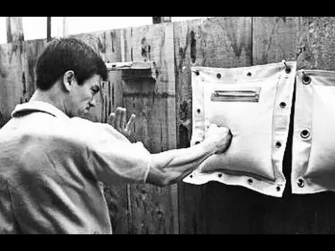 李小龙武术界第一人,华人巨星李小龙