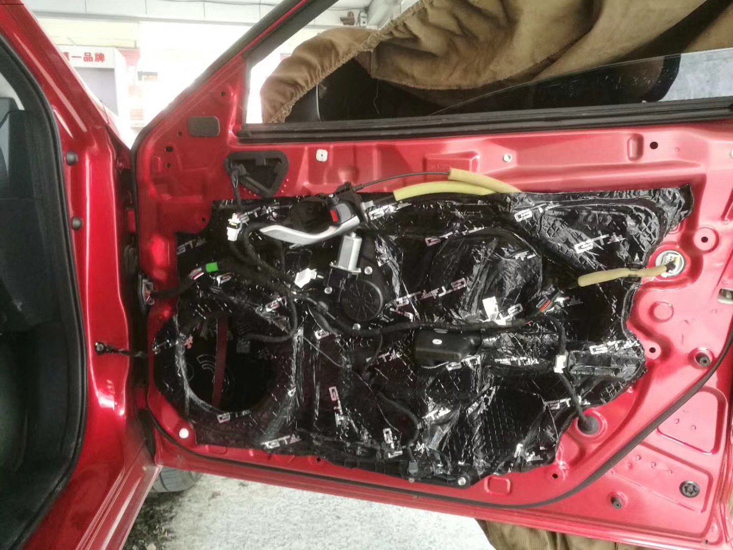 南京阿特兹全车隔音,南京汽车阿特兹内饰翻新修复