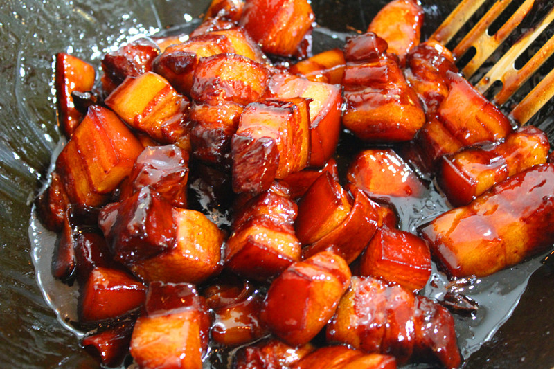 上海红烧肉正宗厨师做法的视频,上海红烧肉的正宗做法黄磊