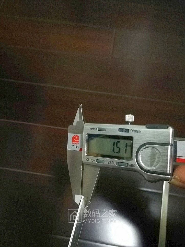 雨伞可以自动修复吗,雨伞可以用自喷漆吗