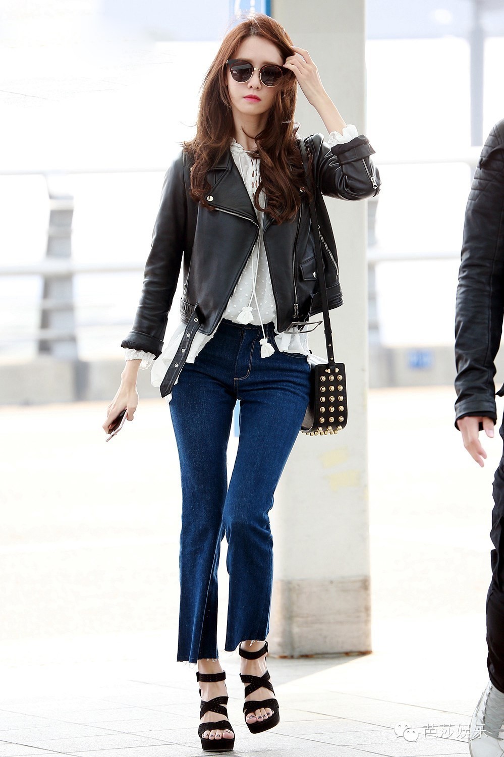 林允儿的时尚穿搭,林允儿牛仔裤穿搭