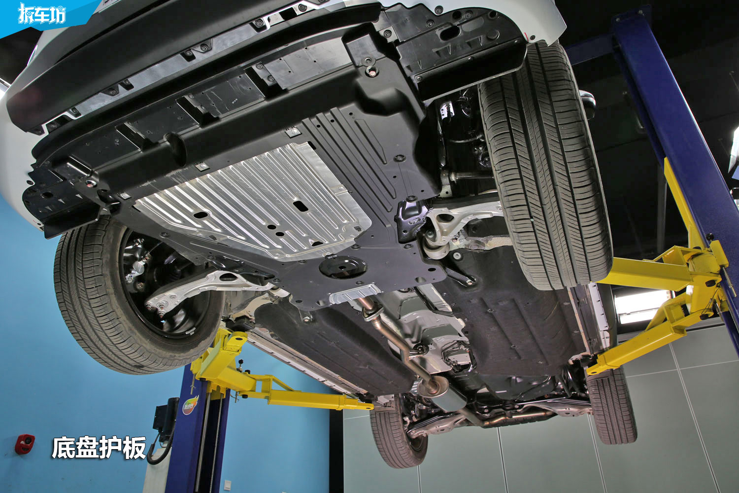 大冰块拆解本田冠道视频,本田urv与冠道对比拆解