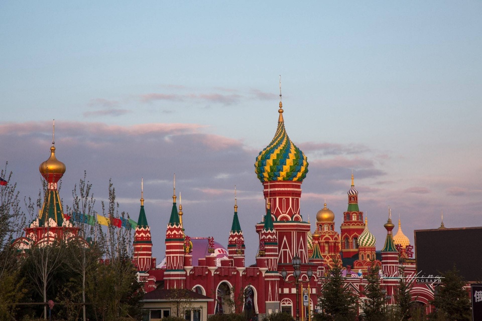 观看俄罗斯舞蹈完整版,满洲里俄罗斯歌舞表演值得看吗